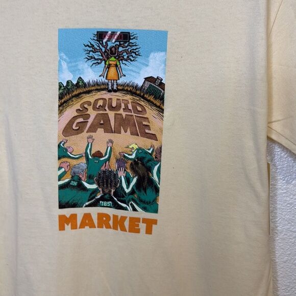 NEW- MARKET- Squid games graphic T-shirt- mens small - Picture 2 of 5